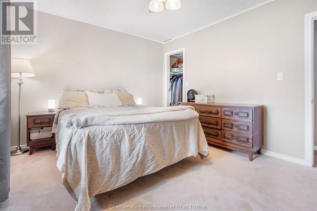 374 TALBOT STREET EAST Image 11