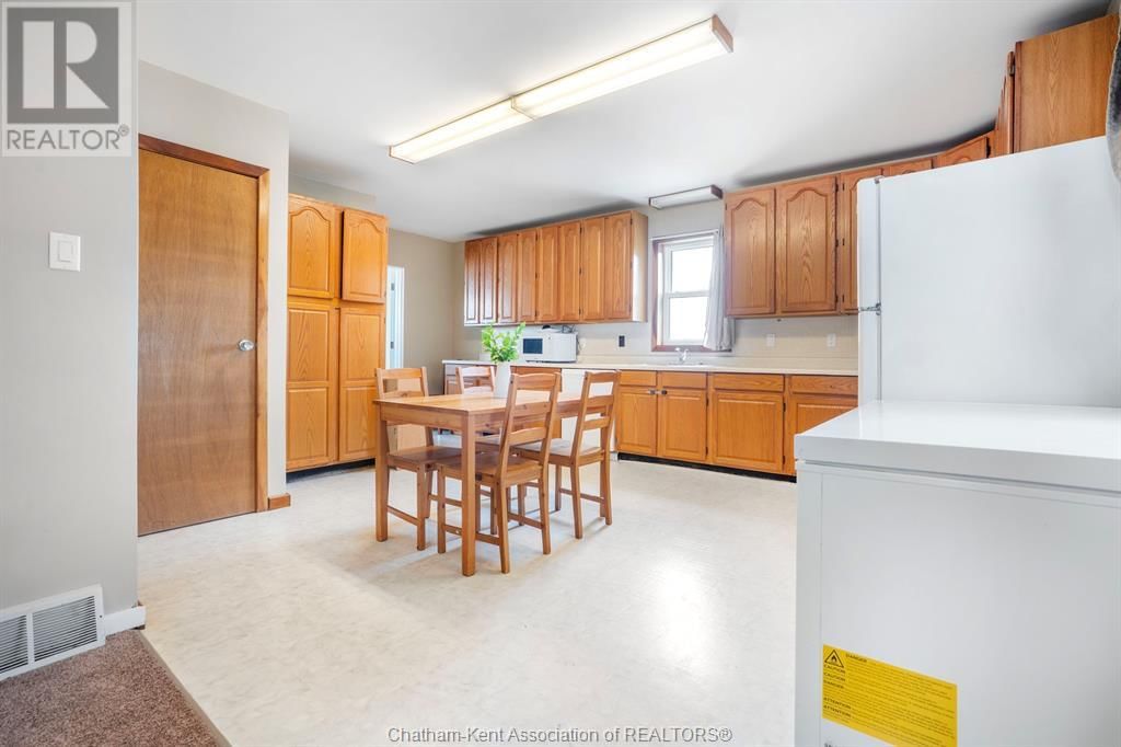 374 TALBOT STREET EAST Image 5