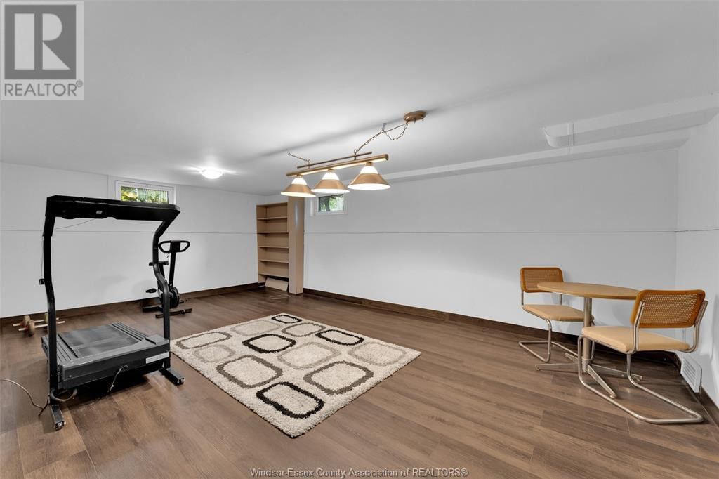 226 REEDMERE ROAD Image 25