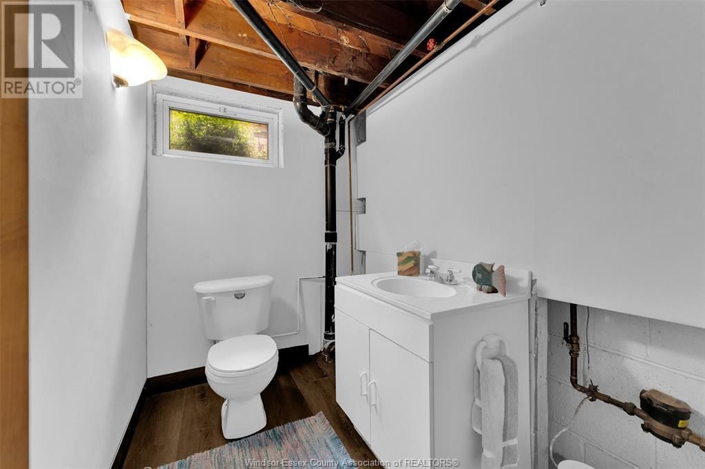 226 REEDMERE ROAD Image 29