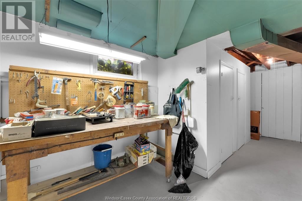 226 REEDMERE ROAD Image 30