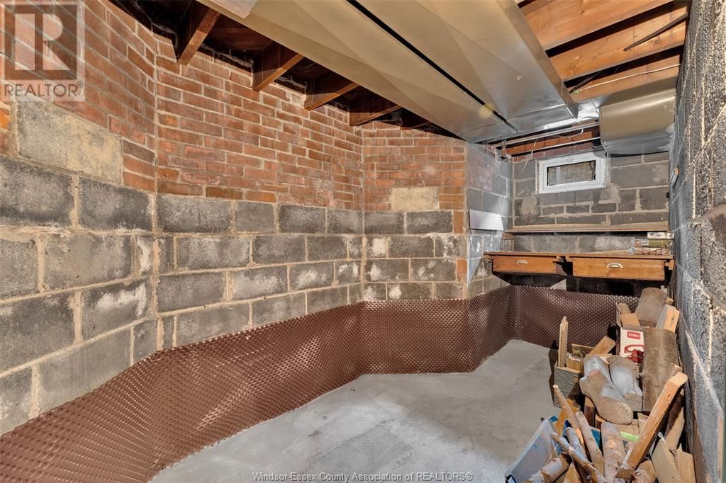 226 REEDMERE ROAD Image 32