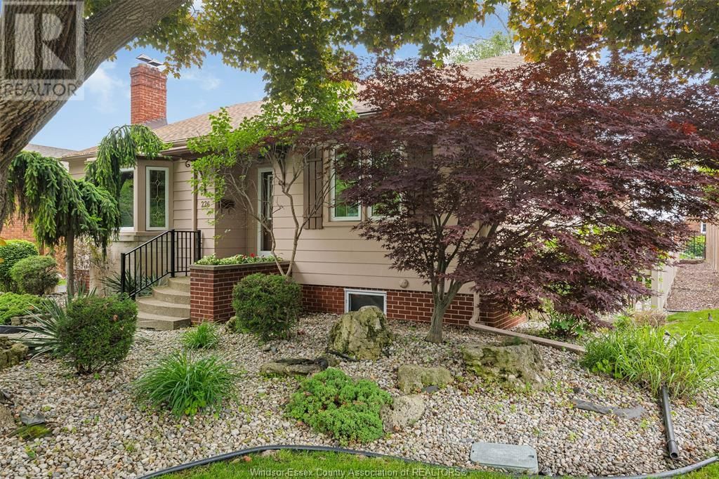 226 REEDMERE ROAD Image 4