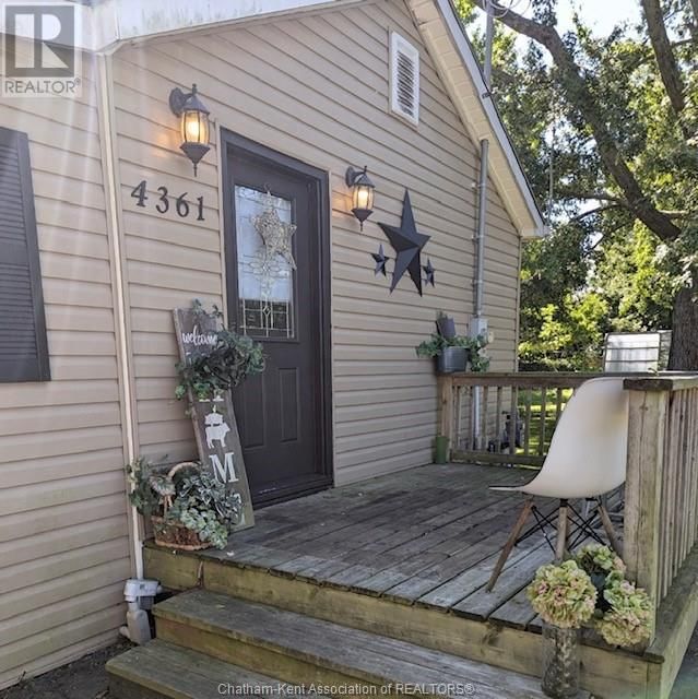4361 FIFTH STREET Image 17