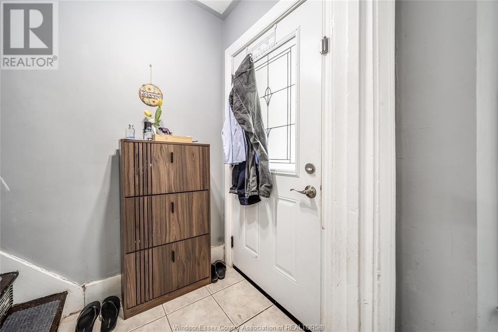 1142 MERCER STREET Image 5