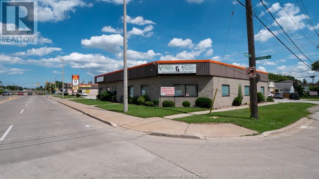 1405-1495 TECUMSEH ROAD WEST Image 3