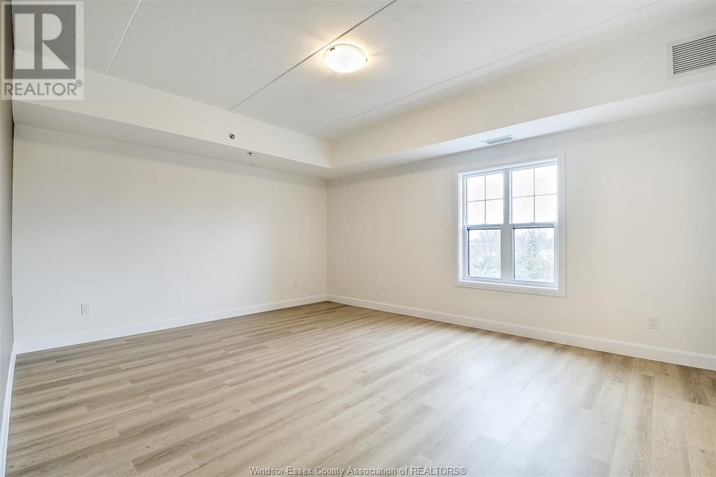 114 - 207 BROCK Image 18