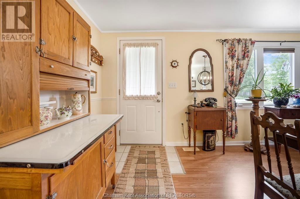 48 ALBERT STREET Image 16