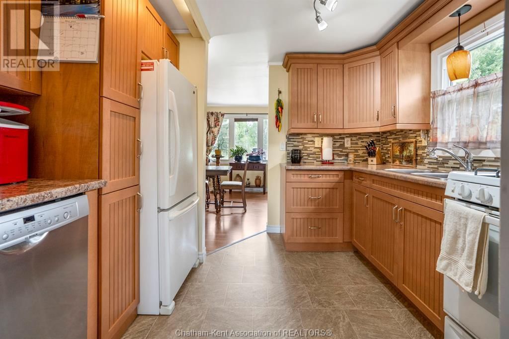48 ALBERT STREET Image 18