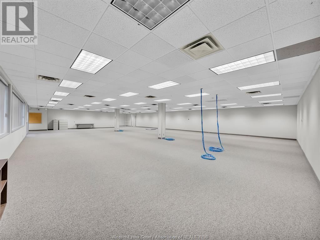200-B - 3000 TEMPLE DRIVE Image 13