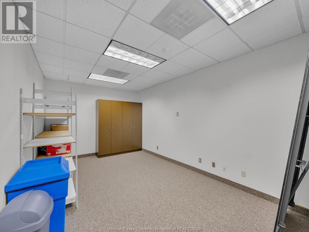 200-B - 3000 TEMPLE DRIVE Image 15