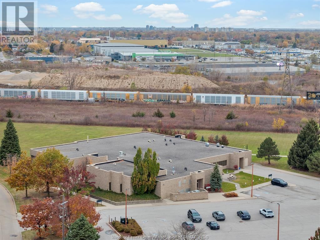 200-B - 3000 TEMPLE DRIVE Image 26