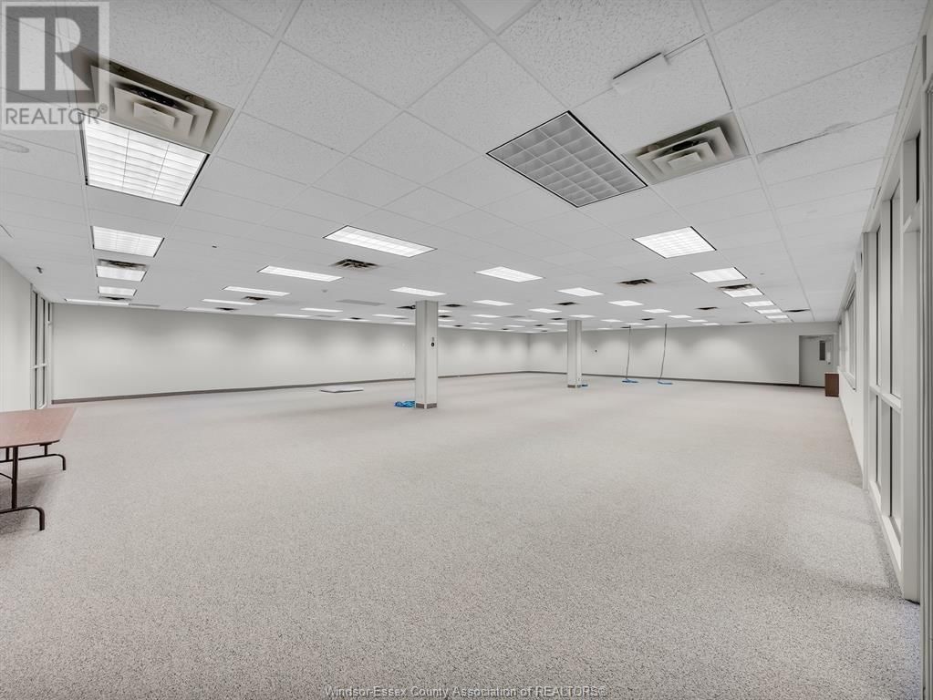 200-B - 3000 TEMPLE DRIVE Image 4