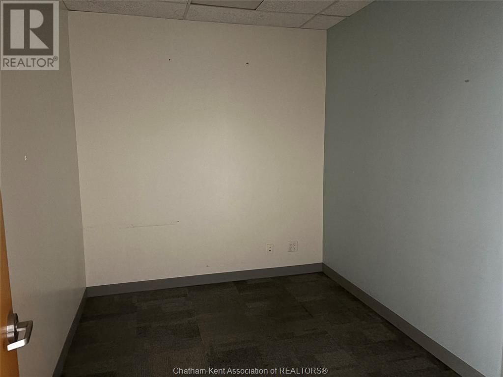420 QUEEN STREET Image 15