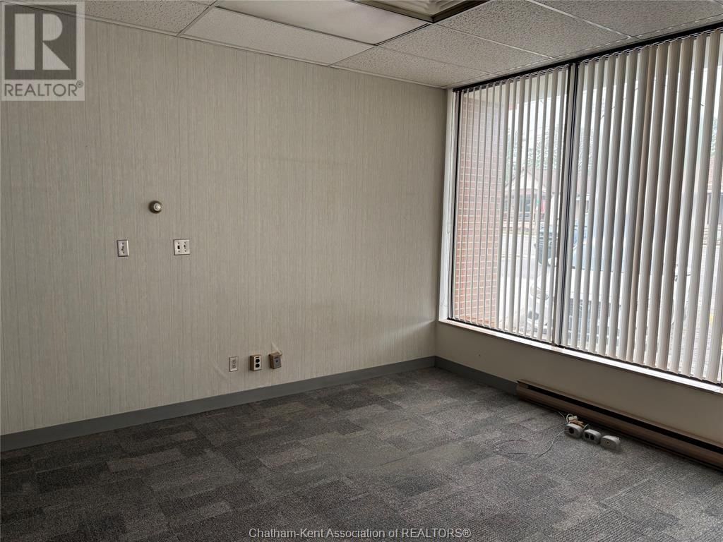 420 QUEEN STREET Image 16