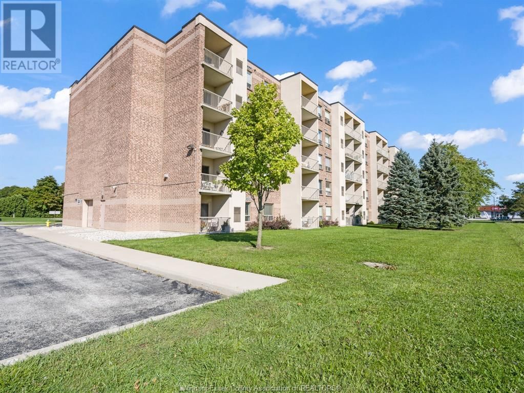 210 - 8335 WYANDOTTE STREET EAST Image 33