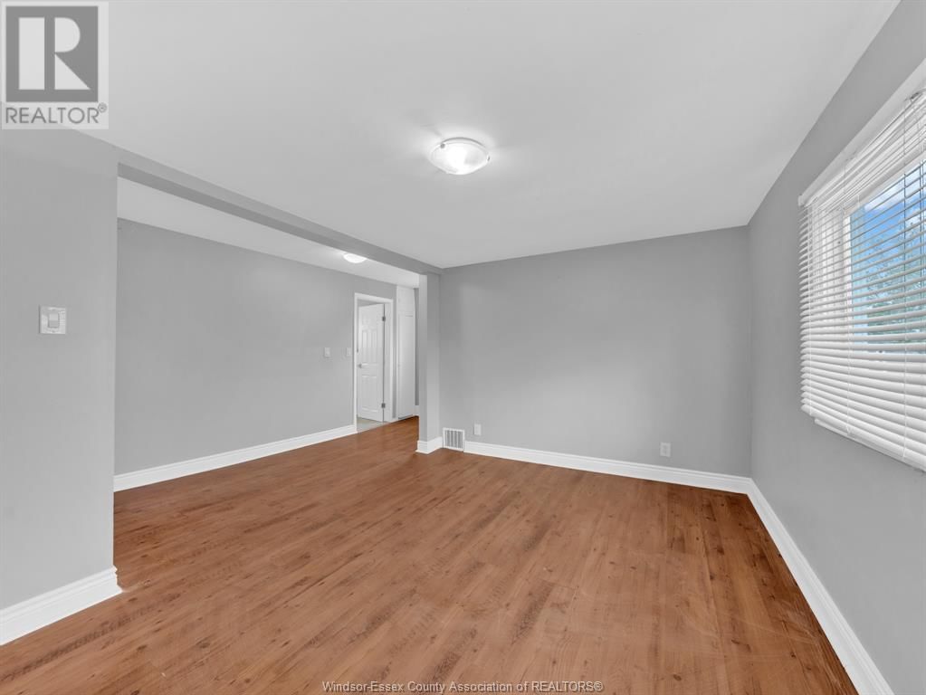 436 LOGAN AVENUE Image 13