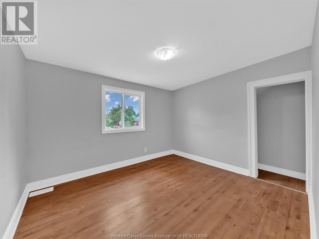 436 LOGAN AVENUE Image 14