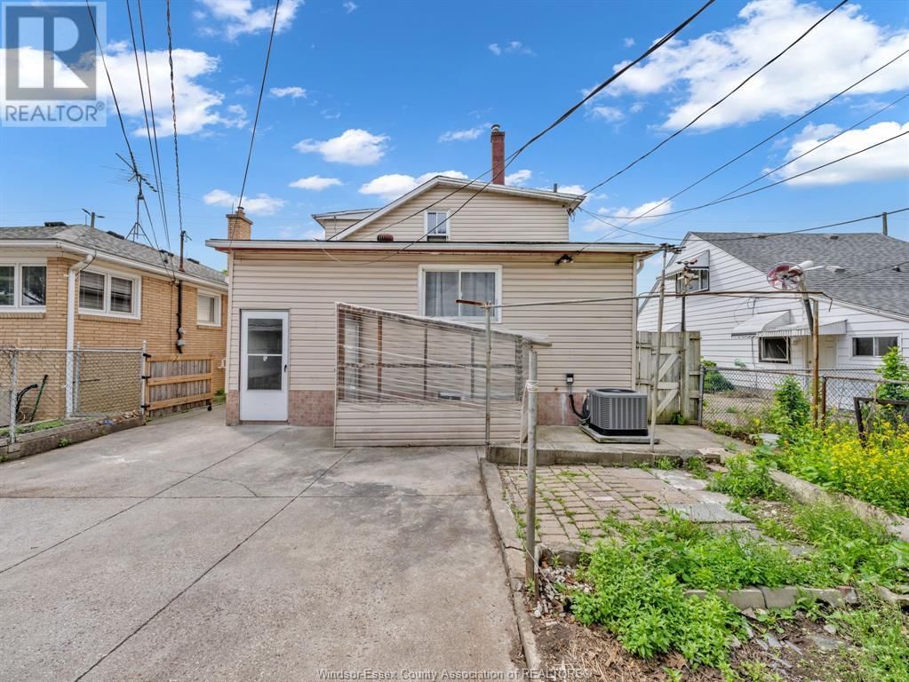 436 LOGAN AVENUE Image 29