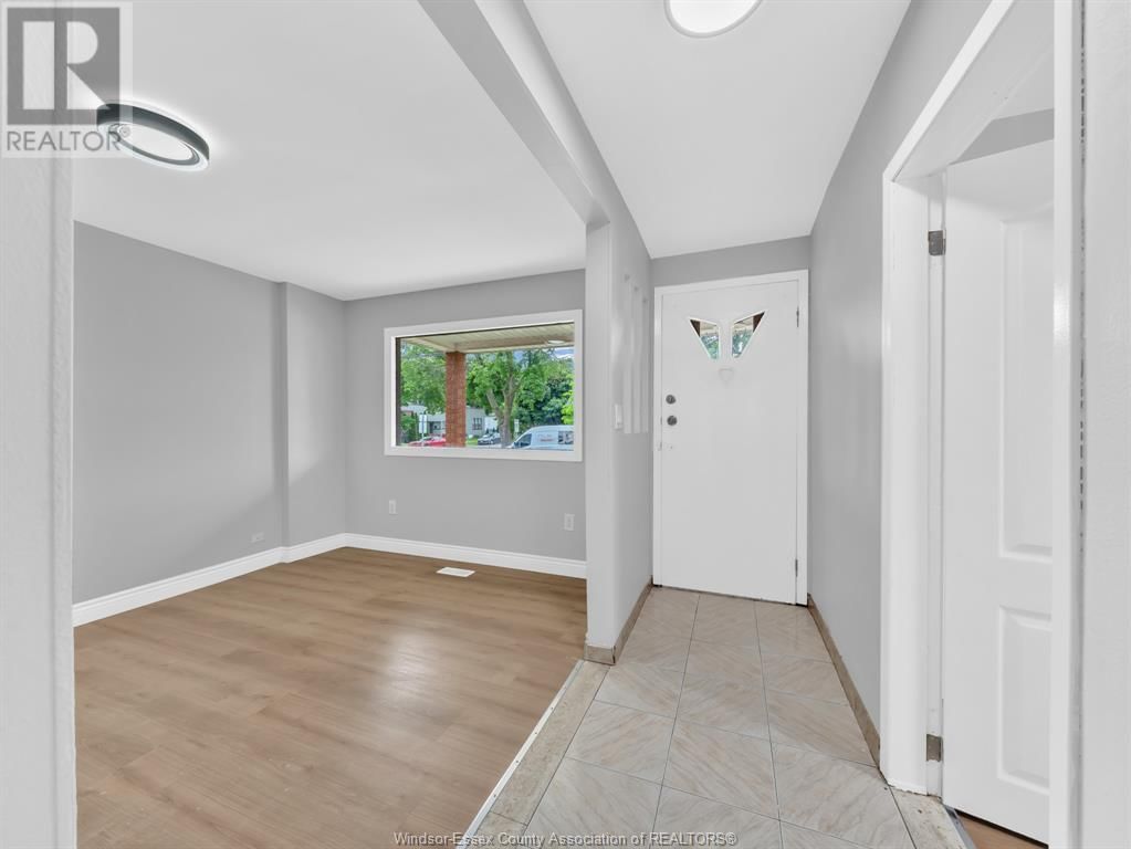 436 LOGAN AVENUE Image 3