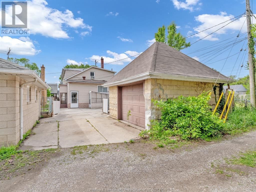 436 LOGAN AVENUE Image 31