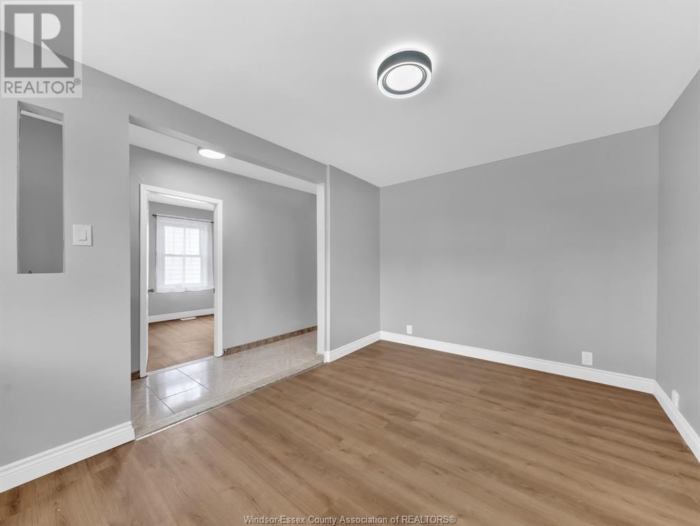436 LOGAN AVENUE Image 4