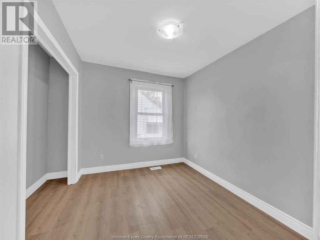 436 LOGAN AVENUE Image 6