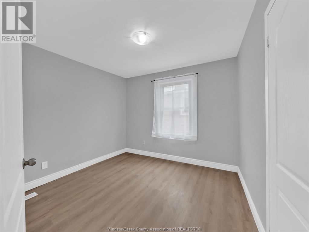 436 LOGAN AVENUE Image 7