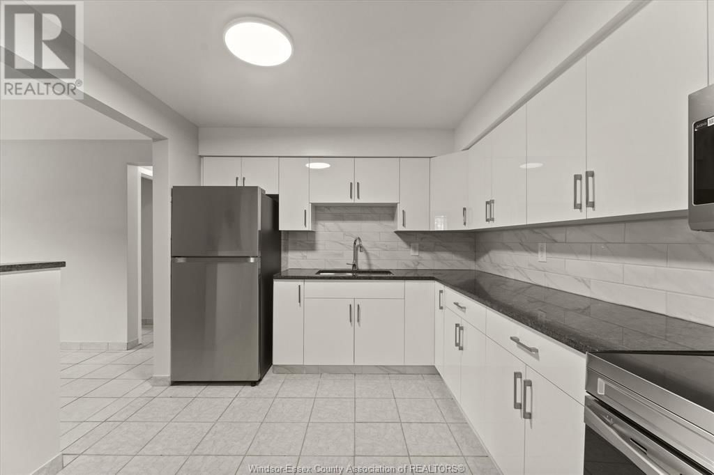 101 - 1160 HOWARD Image 7