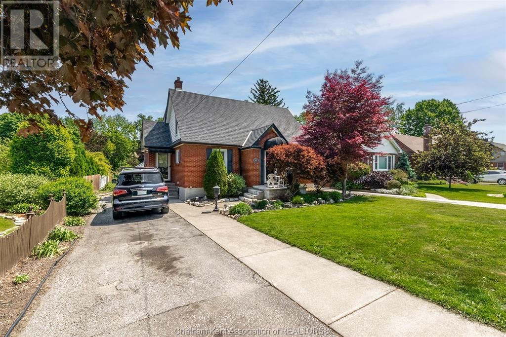 53 PHYLLIS AVENUE Image 2