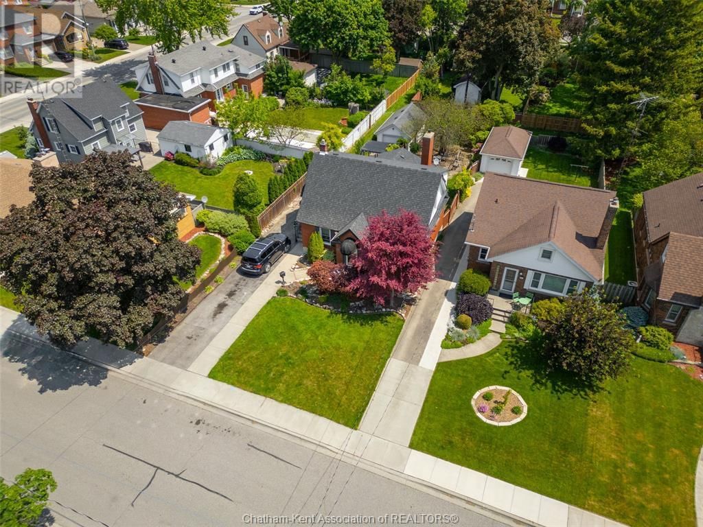 53 PHYLLIS AVENUE Image 3