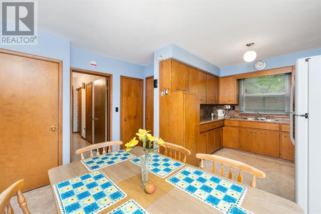161 WILKINSON PLACE Image 16