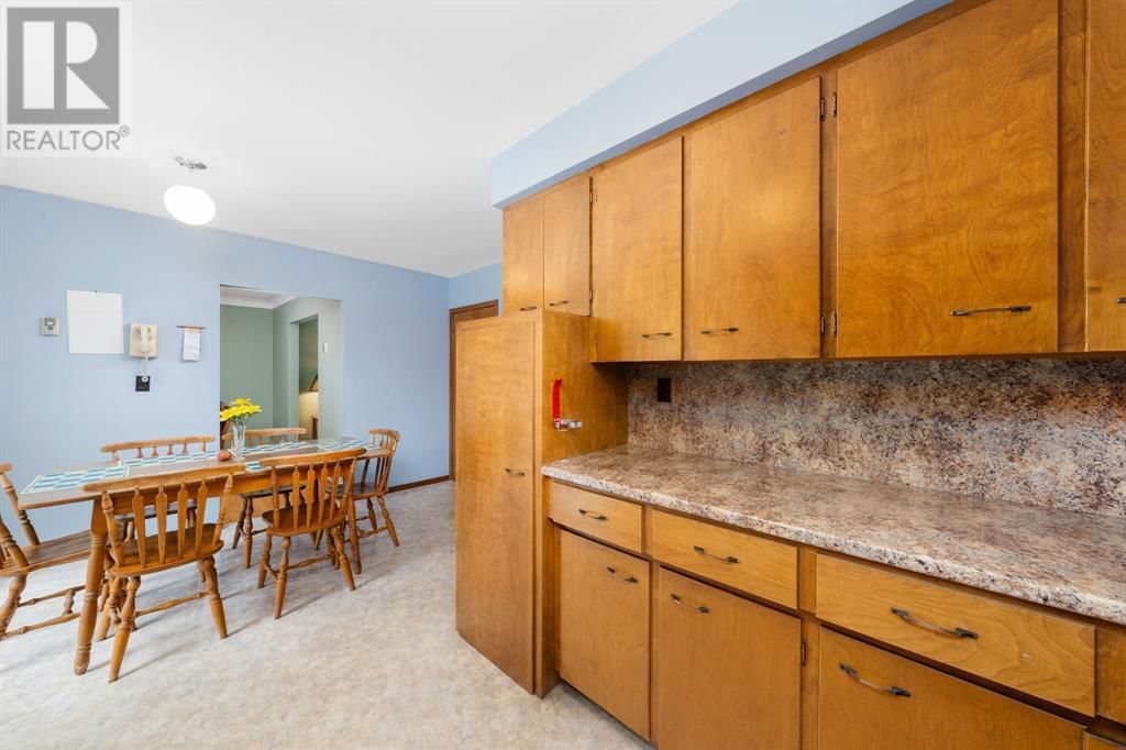 161 WILKINSON PLACE Image 19