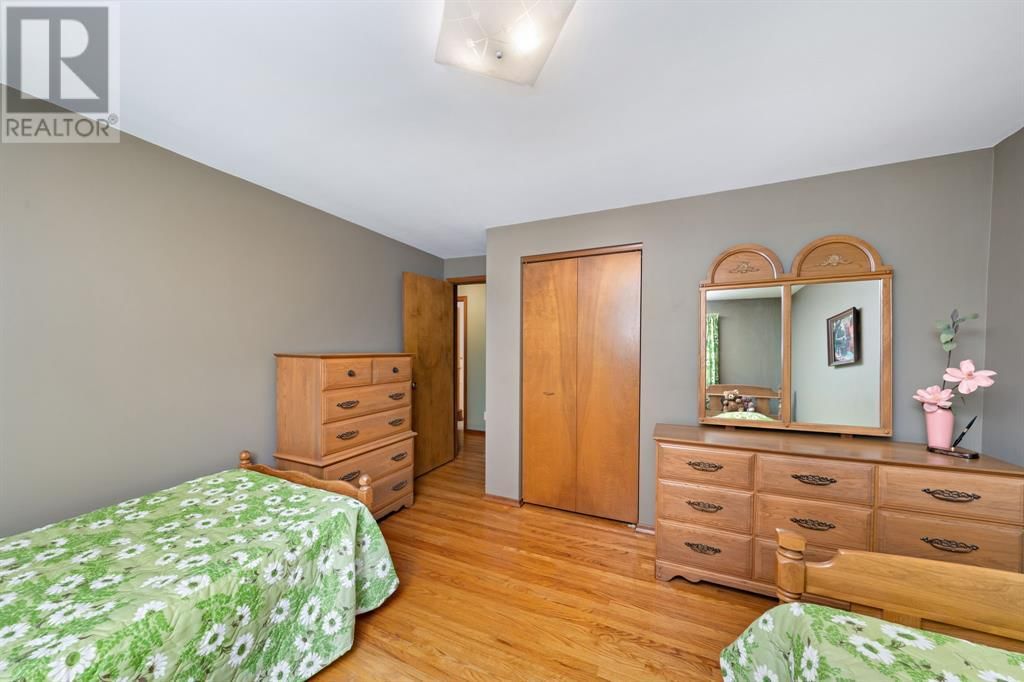 161 WILKINSON PLACE Image 25