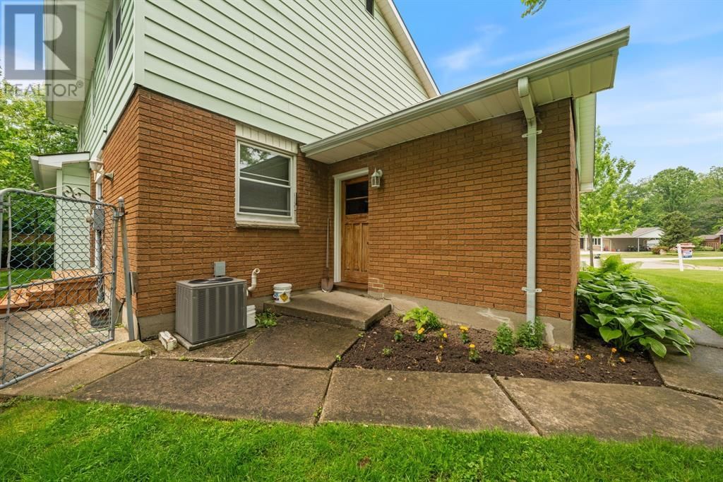 161 WILKINSON PLACE Image 49
