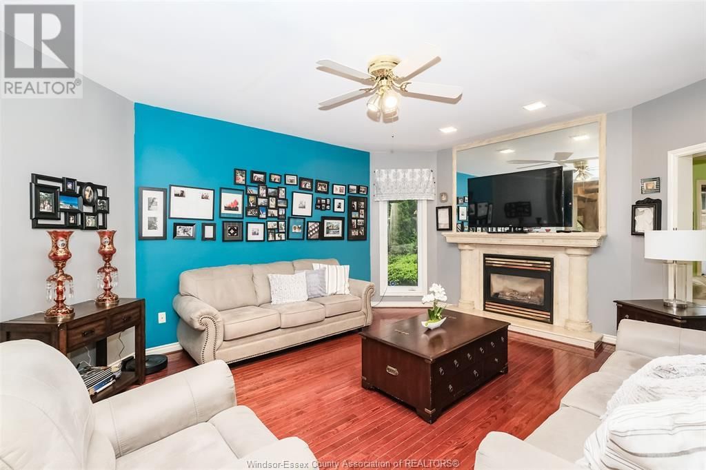 106 MARTIN DRIVE Image 14