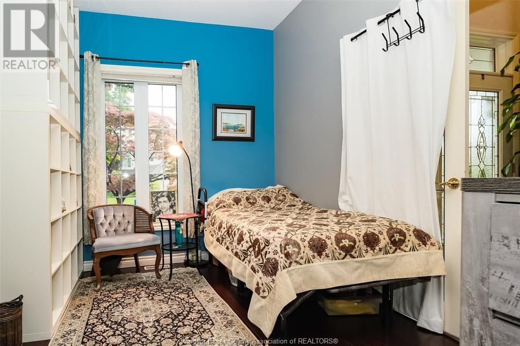 106 MARTIN DRIVE Image 19