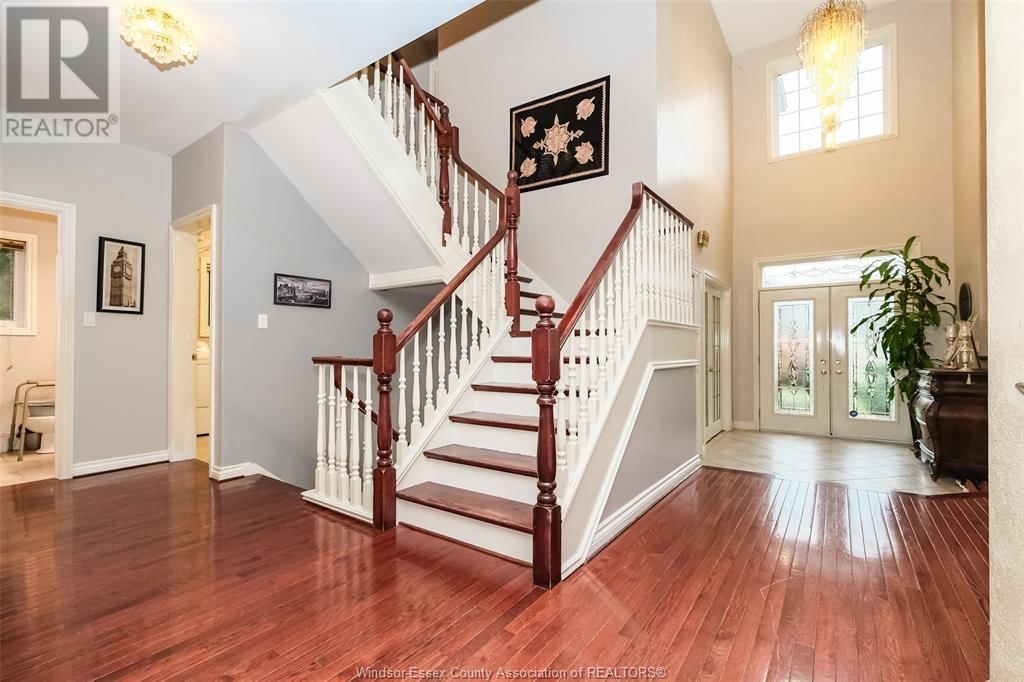 106 MARTIN DRIVE Image 20