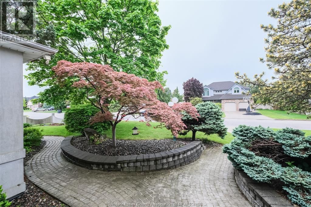 106 MARTIN DRIVE Image 4