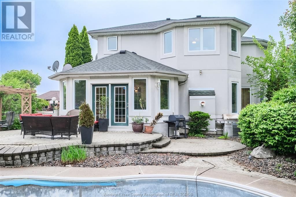 106 MARTIN DRIVE Image 45