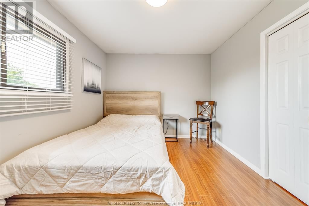 3169 CLEMENCEAU BOULEVARD Image 28