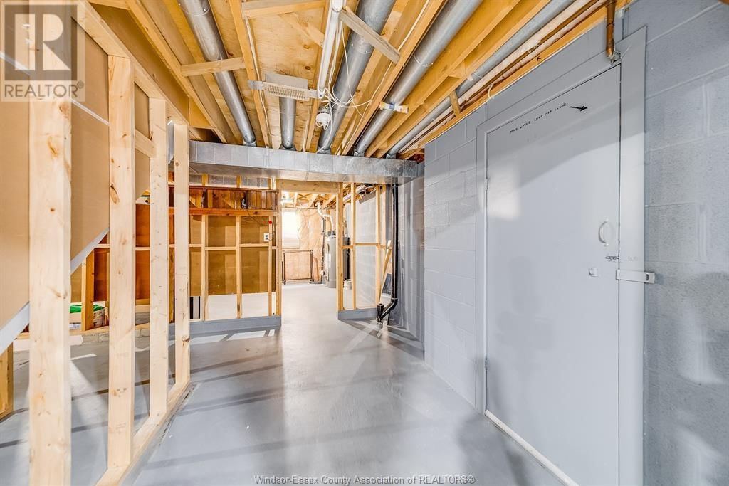 3169 CLEMENCEAU BOULEVARD Image 37