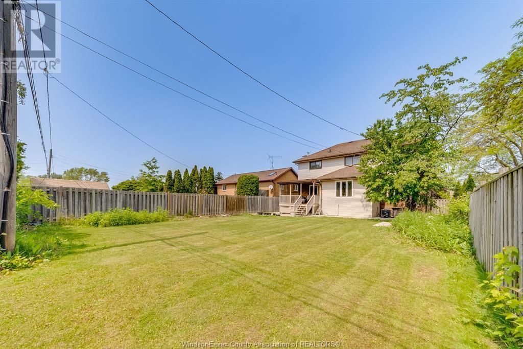 3169 CLEMENCEAU BOULEVARD Image 44