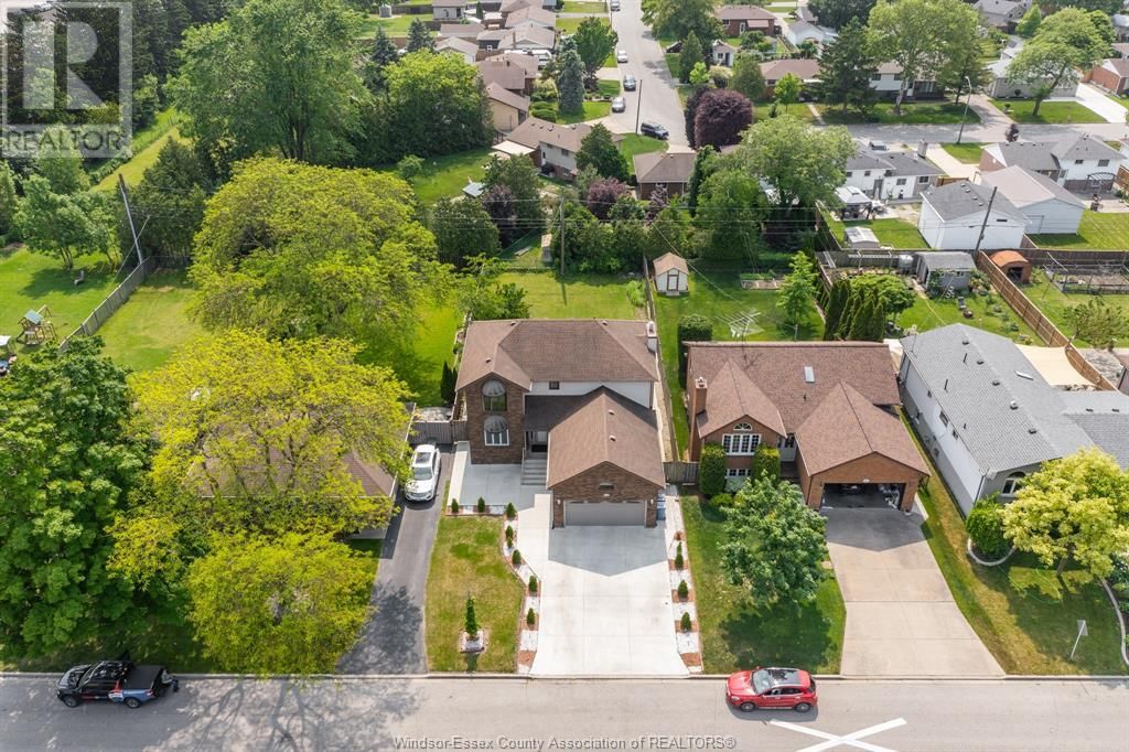 3169 CLEMENCEAU BOULEVARD Image 46