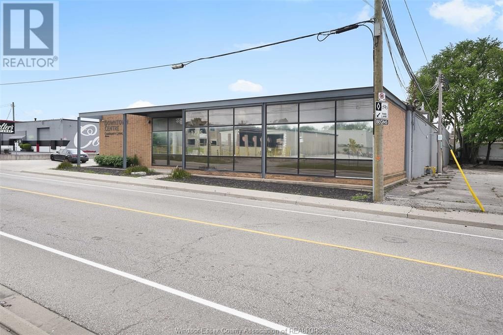1225 MCDOUGALL Image 3