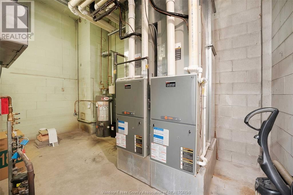 1225 MCDOUGALL Image 30