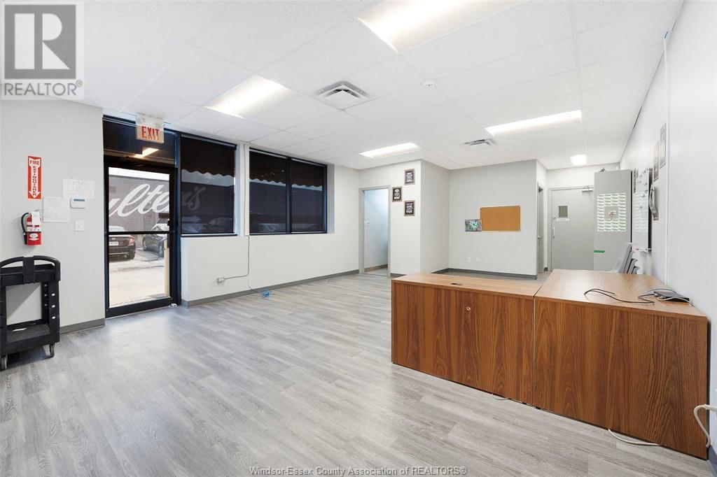 1225 MCDOUGALL Image 43