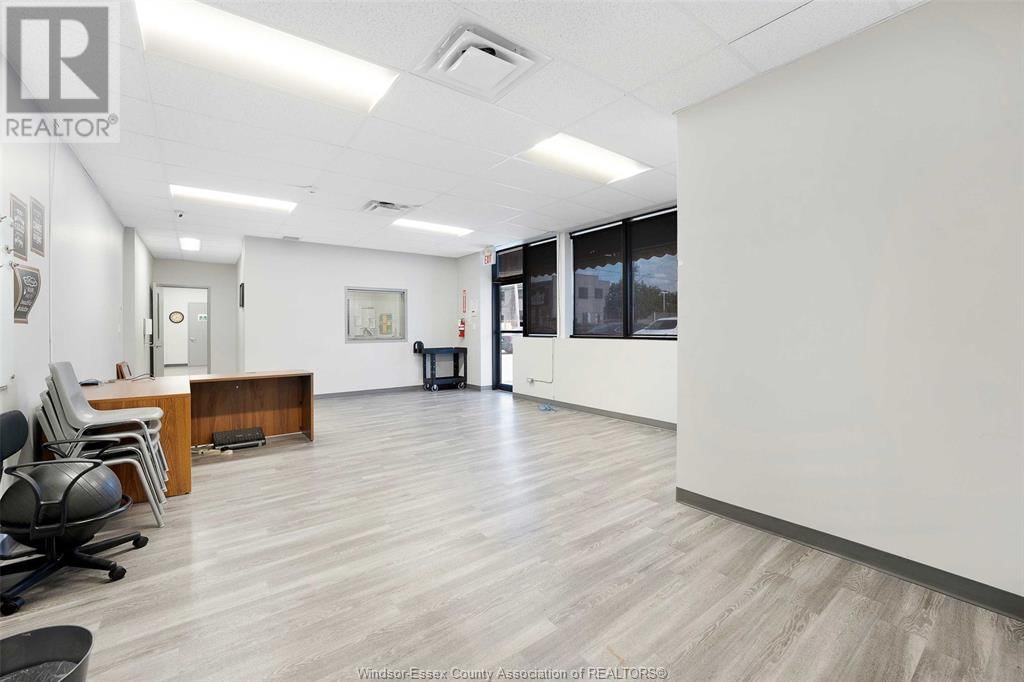 1225 MCDOUGALL Image 44