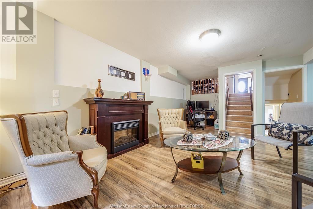 1063 BROOKVIEW Image 26