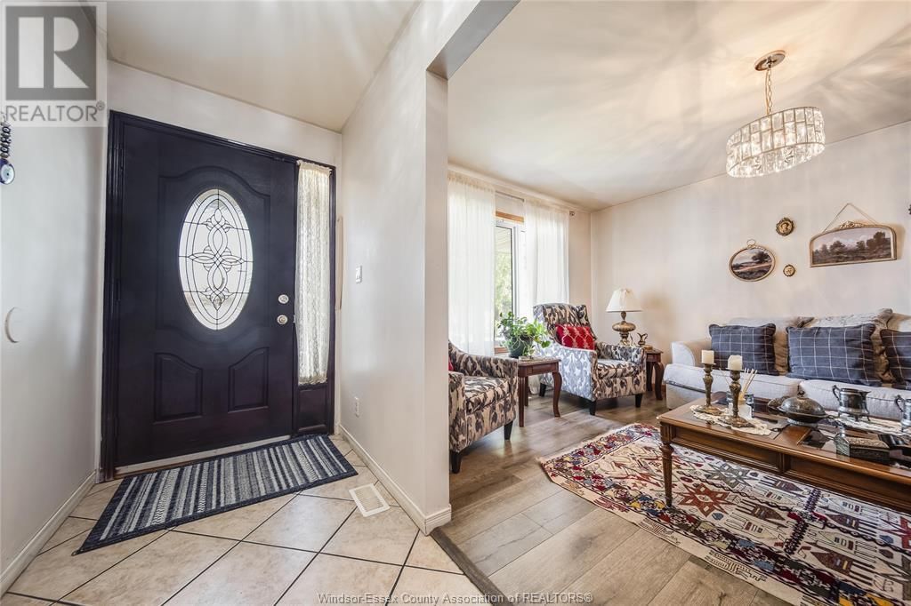 1063 BROOKVIEW Image 5